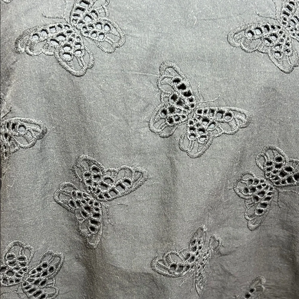 Eyelet top - Picture 3 of 10